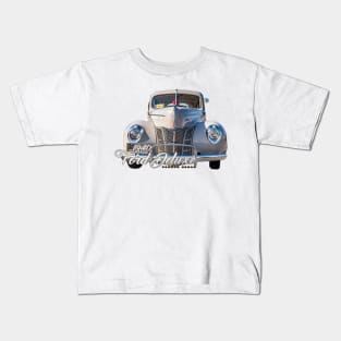 1949 Ford Deluxe Fordor Sedan Kids T-Shirt